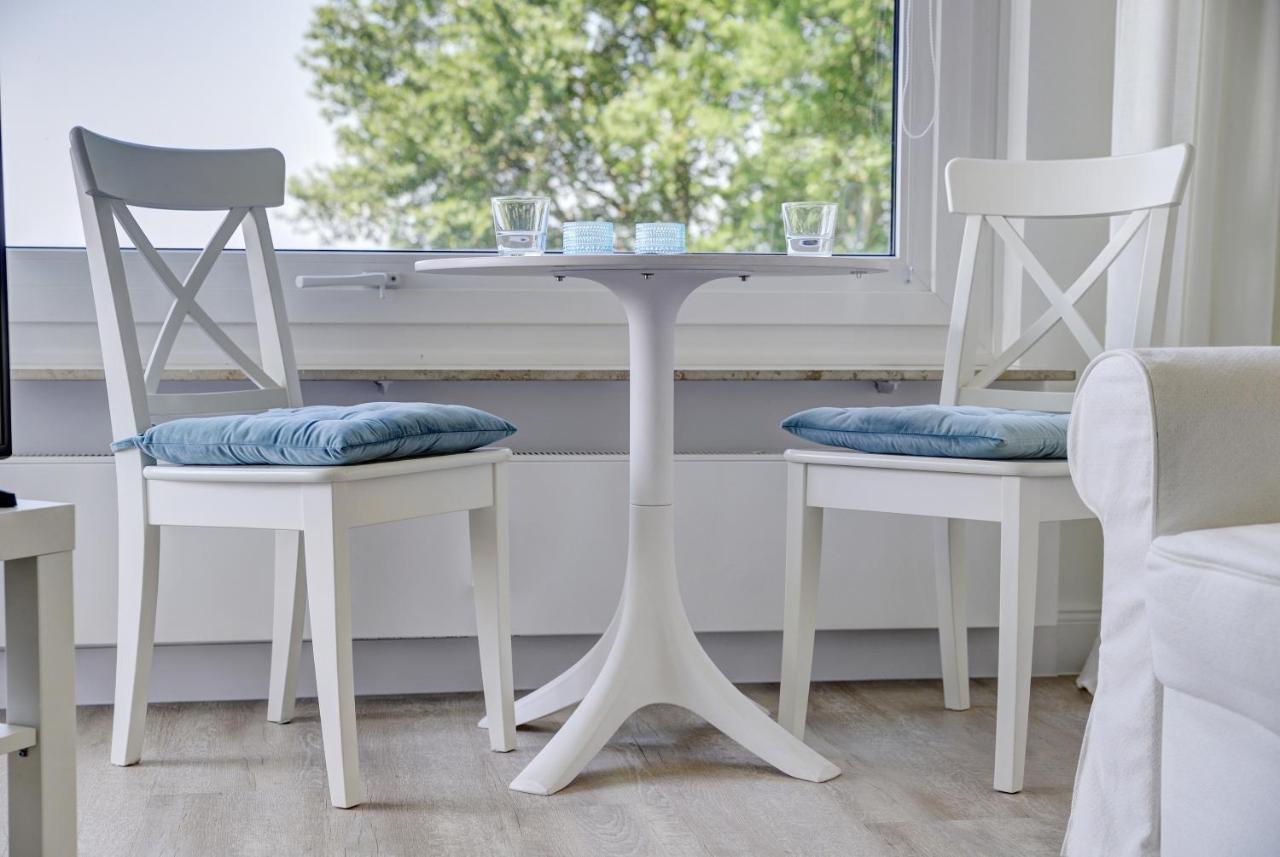 Fewo1846 - Fjordview - Komfortables Studioapartment Mit Balkon Und Meerblick Glücksburg Esterno foto