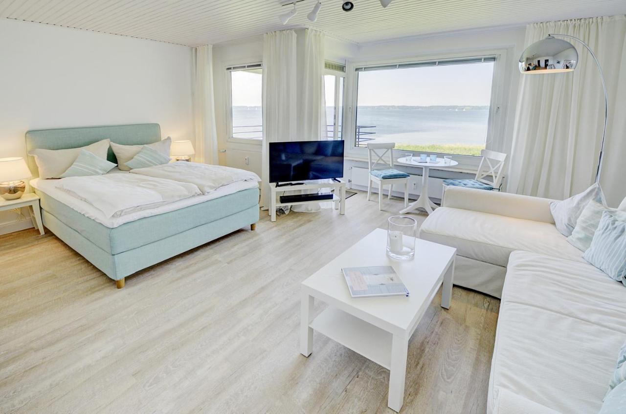 Fewo1846 - Fjordview - Komfortables Studioapartment Mit Balkon Und Meerblick Glücksburg Esterno foto
