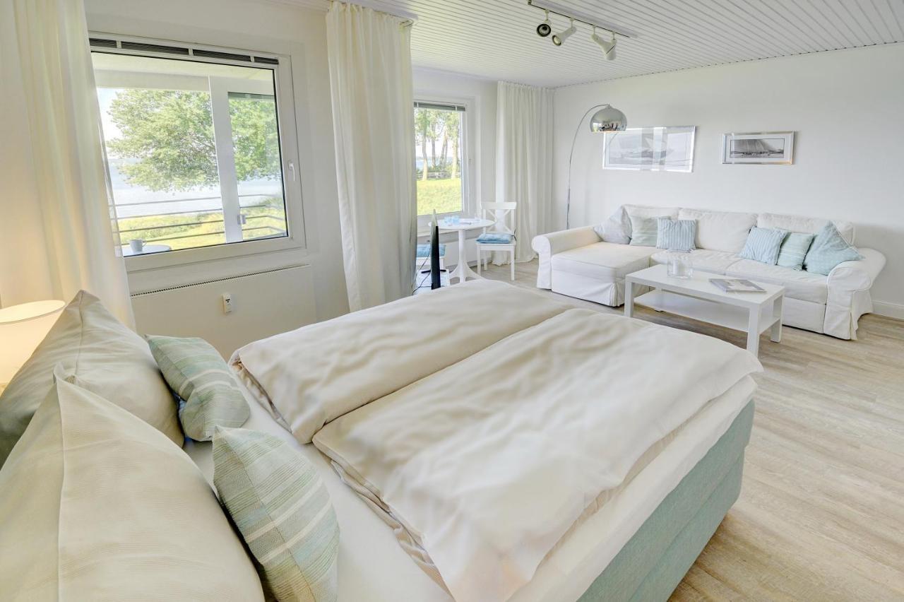 Fewo1846 - Fjordview - Komfortables Studioapartment Mit Balkon Und Meerblick Glücksburg Esterno foto